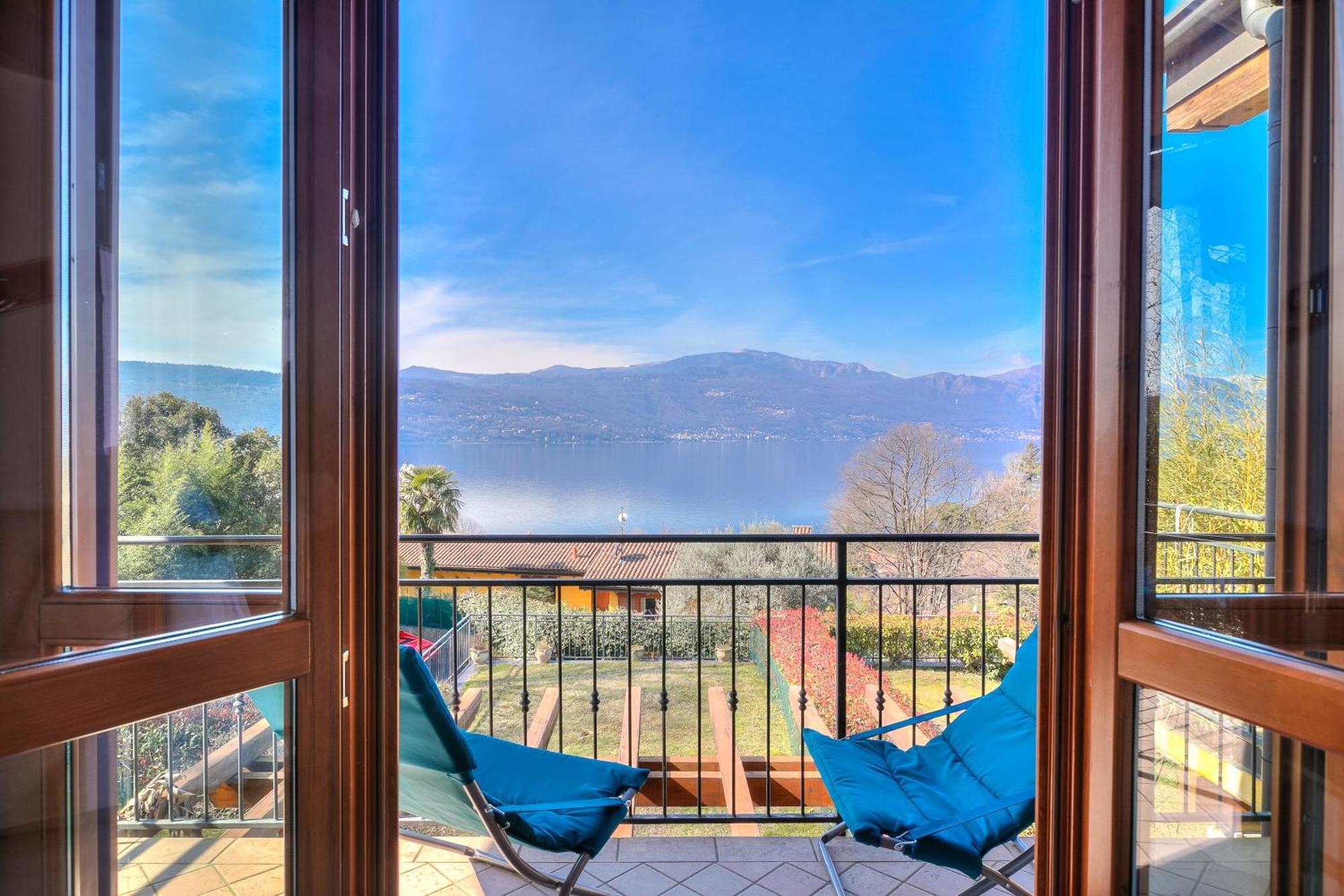 La Brezza Del Maggiore With View - Happy