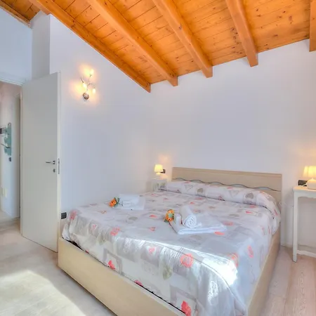 La Brezza Del Lago Maggiore With View - Happy Rentals Laveno-Mombello Exterior photo