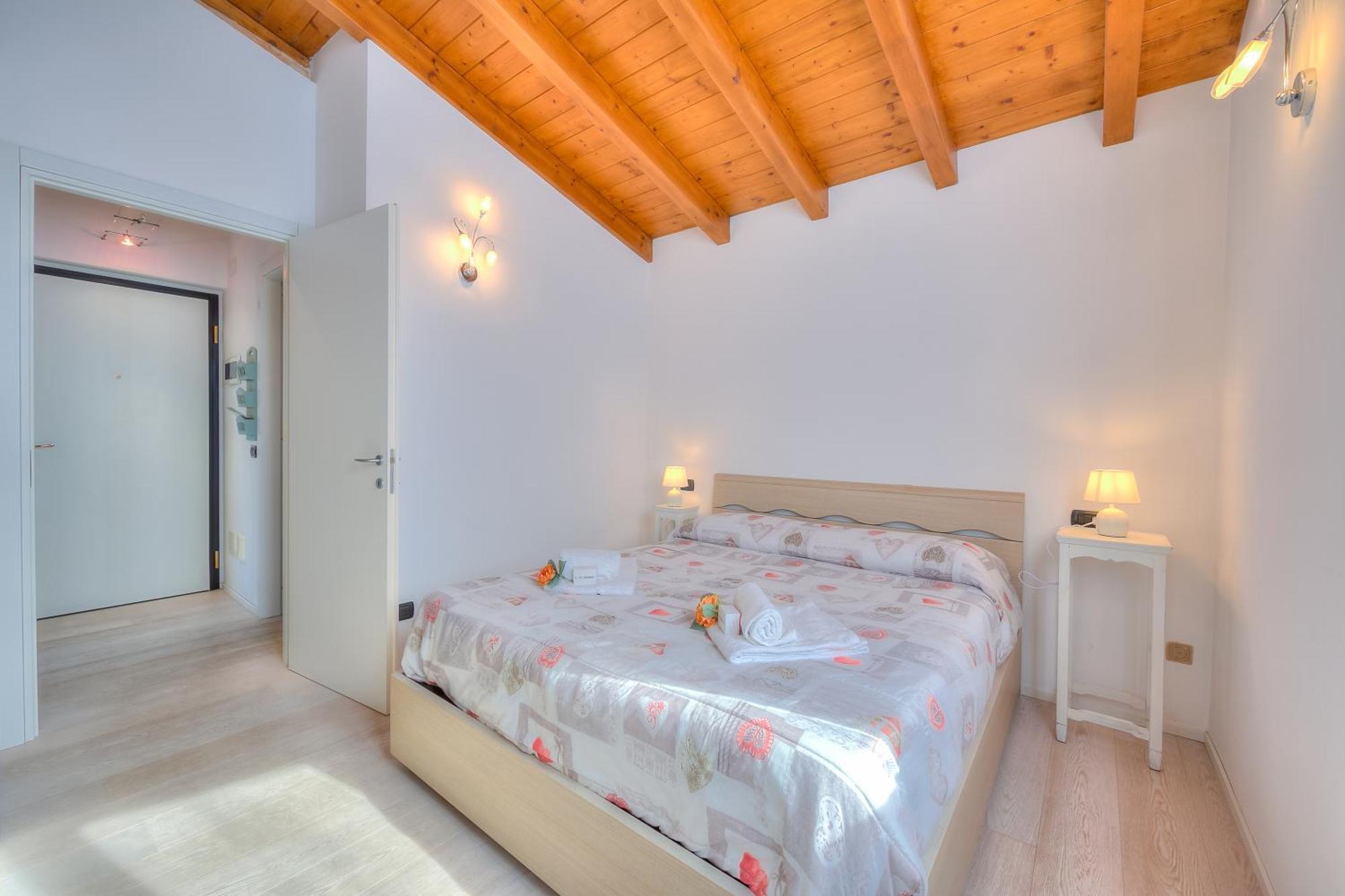 La Brezza Del Maggiore With View - Happy Apartment Laveno-Mombello