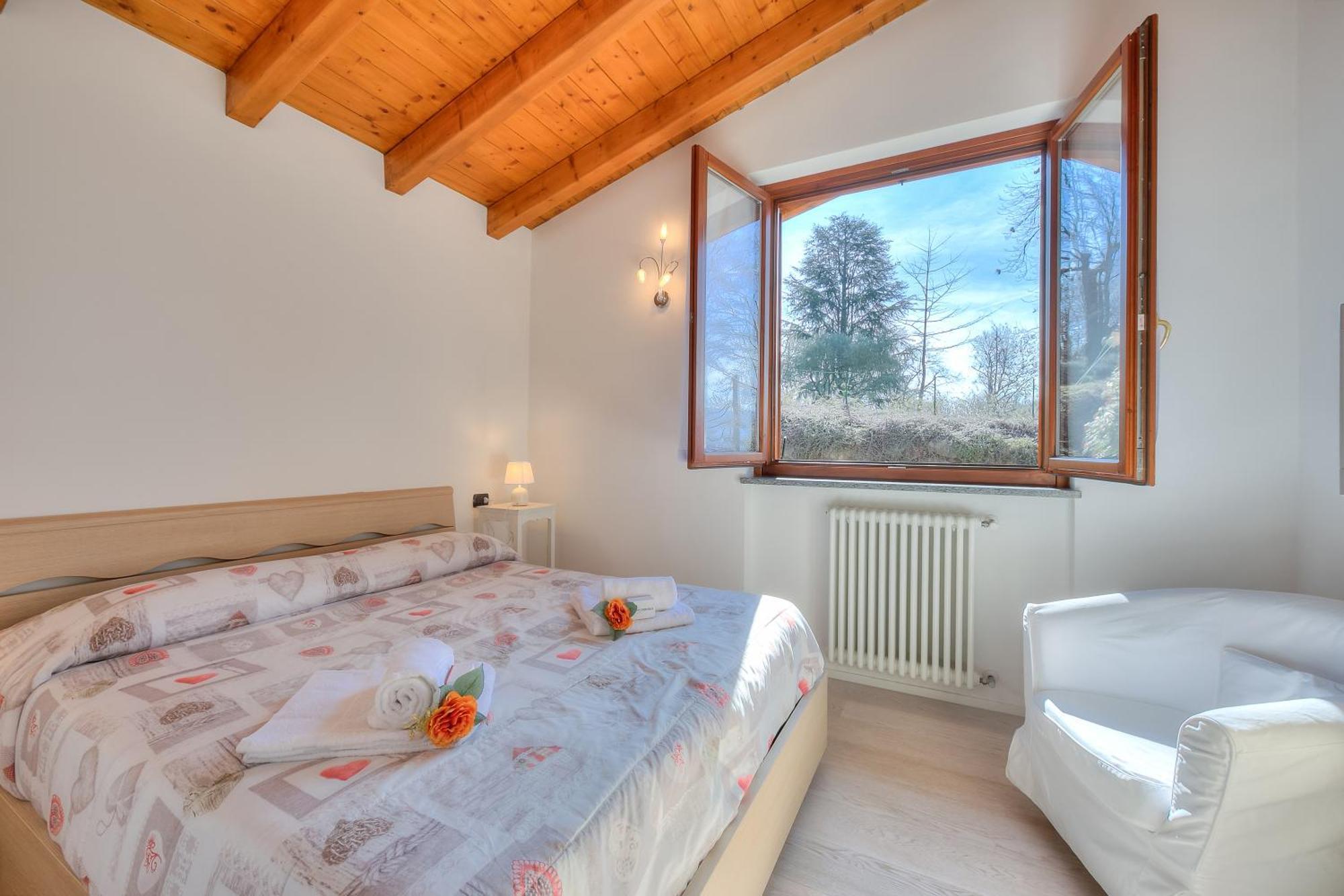 Apartment La Brezza Del Maggiore With View - Happy